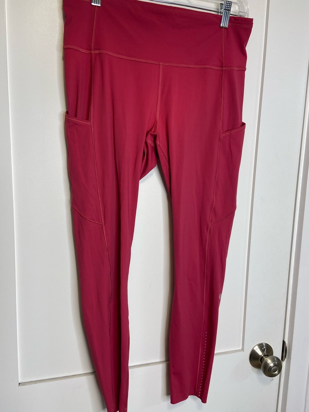 12. Size 10 LULULEMON Dark Pink Fast And Free Luxstreme Leggings